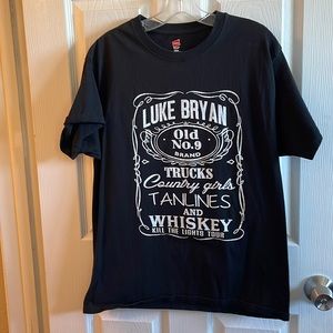 Luke Bryan 2016 Kill the Lights concert T-shirt.
